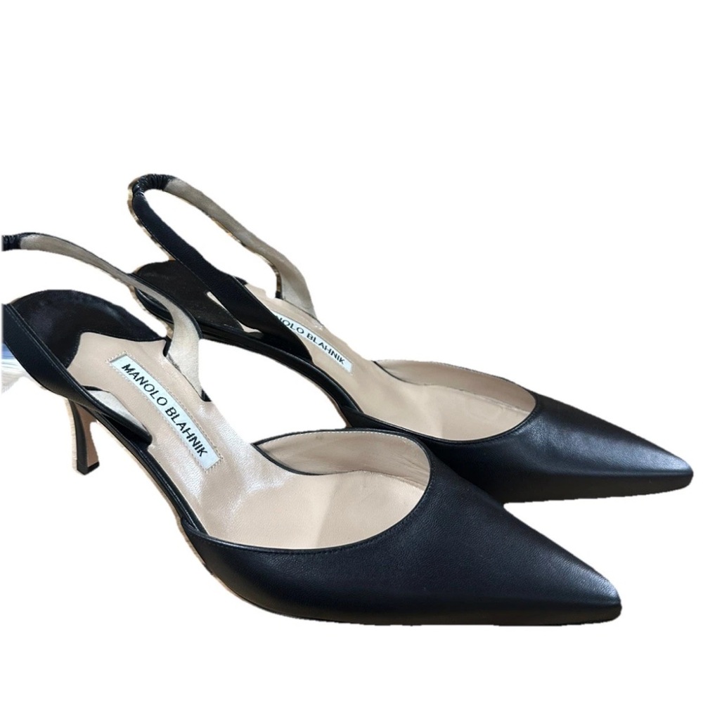 Manolo Blahnik Carolyne Black Leather Slingback Pointed Toe Heels Size 40 $995